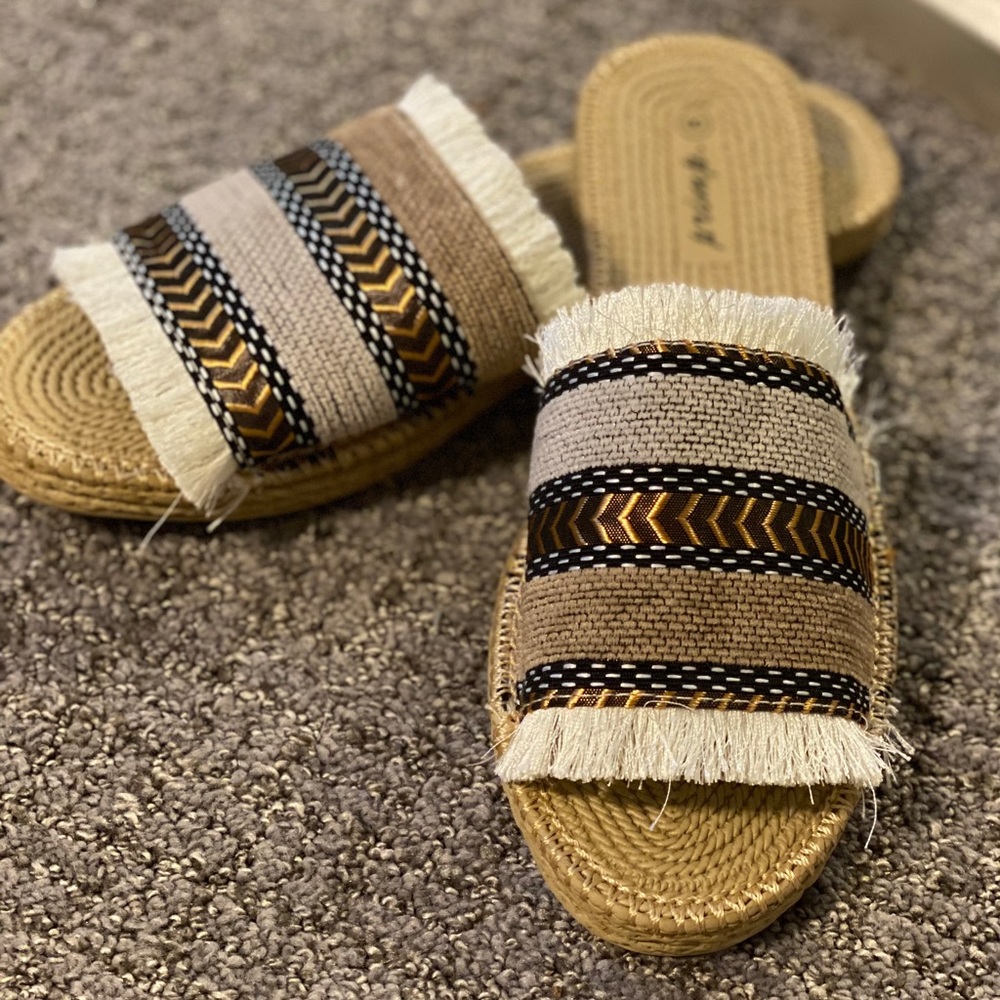 Brand new never worn sandals